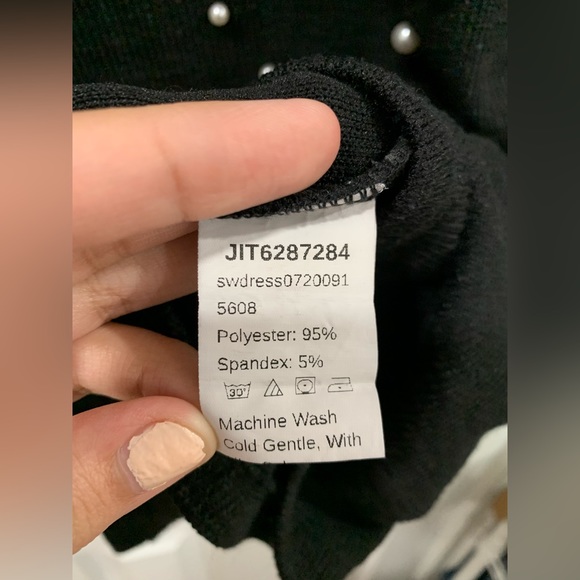 Cute and Comfy Black Size M Pearled Sweatshirt from SHEIN - Picture 4 of 8